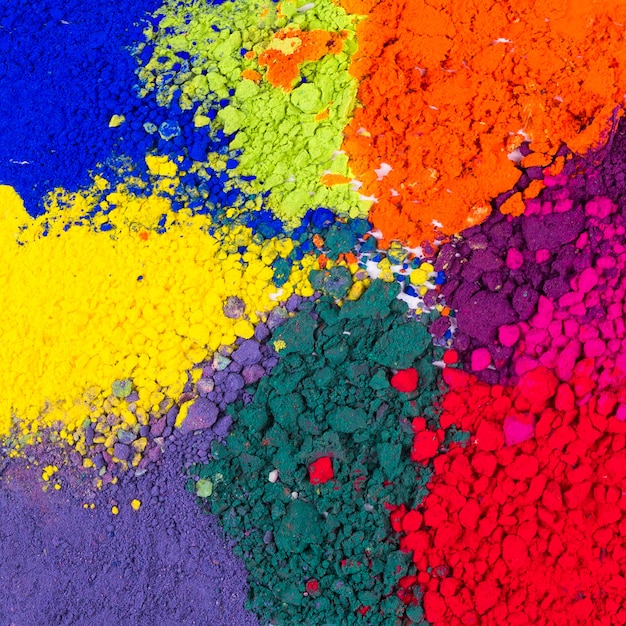 Foto close up do pó esmagado colorido da sombra da composição. espaço colorido.