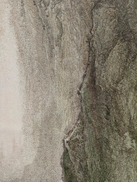 Close-up eines chinesischen Stilgemäldes einer Berg- und Wasserfalllandschaft