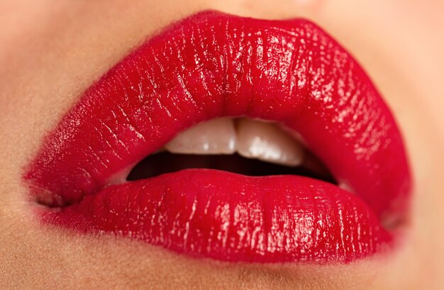 Close-up perfeito lábio natural com maquiagem boca feminina gordo sexy sensual lábios cheios lábios macro e boca lindos lábios ternos