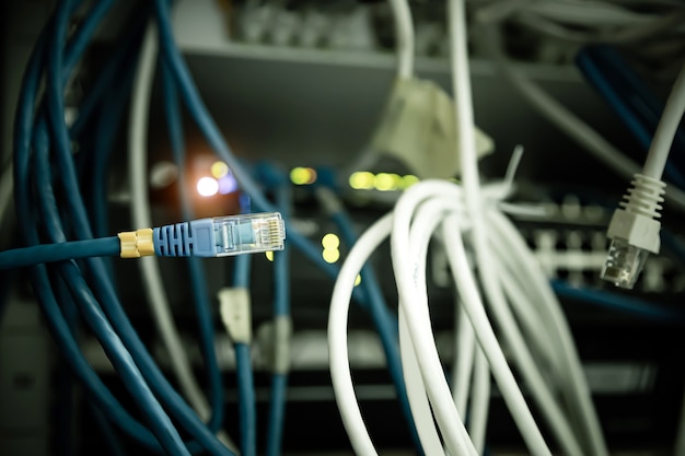 Close-up UTP LAN-Netzwerkkabel und viele Ethernet-Kabel Hintergrund.