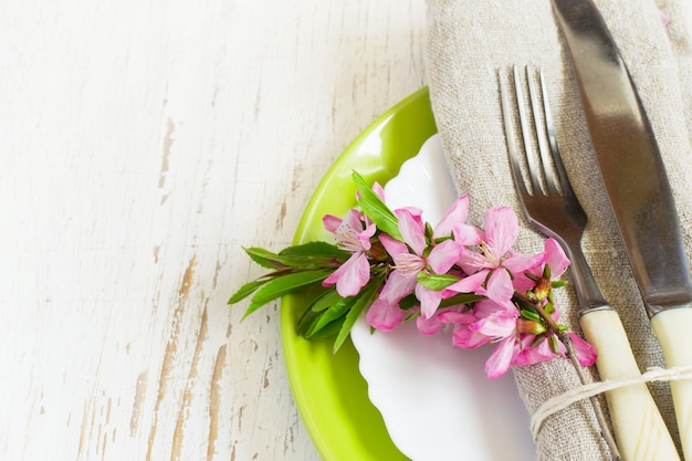 Closeup de configuração de mesa de primavera