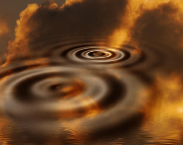 Closeup de ondulação de água psicodélica laranja com céu de tempestade dramática e nuvens refletindo no efeito de movimento Detalhe da textura do movimento colorido do respingo da poça de chuva ou visão hipnótica do líquido