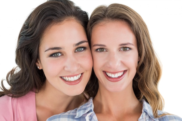 Closeup retrato de hermosas jóvenes amigas