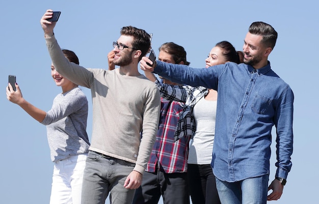 Closeupgood amigos haciendo un selfie