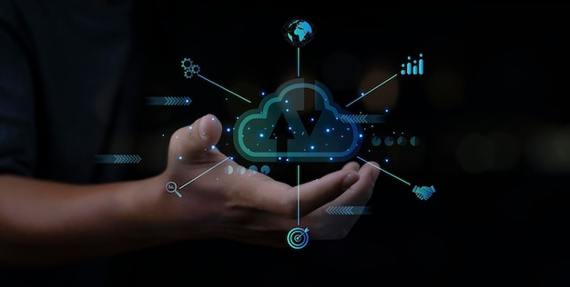 Cloud-Computing-Technologie, Internet-Speichernetzwerk-Geschäftsmann zeigt Cloud-Computing