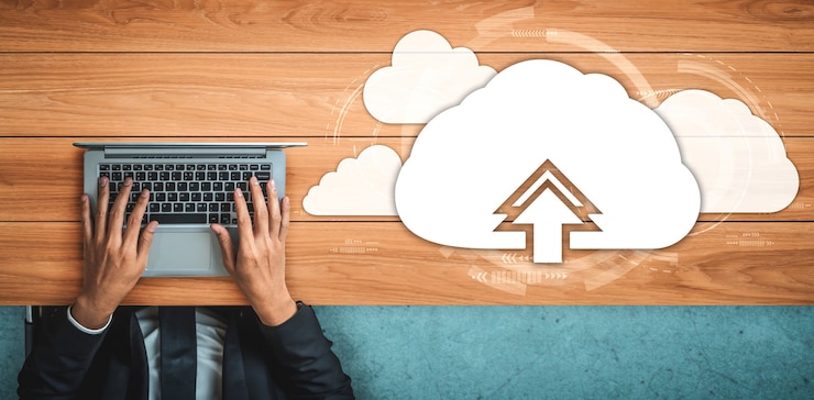 Foto cloud-computing-technologie und online-datenspeicherung für das geschäftsnetzwerkkonzept.