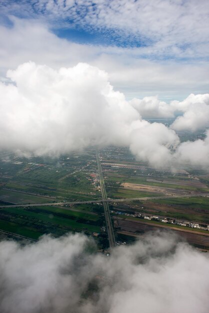 Foto cloudscape céu azul e nuvem branca dia ensolarado nuvem cumulus