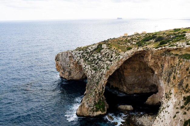 Cloudscape de la Gruta Azul en Malta