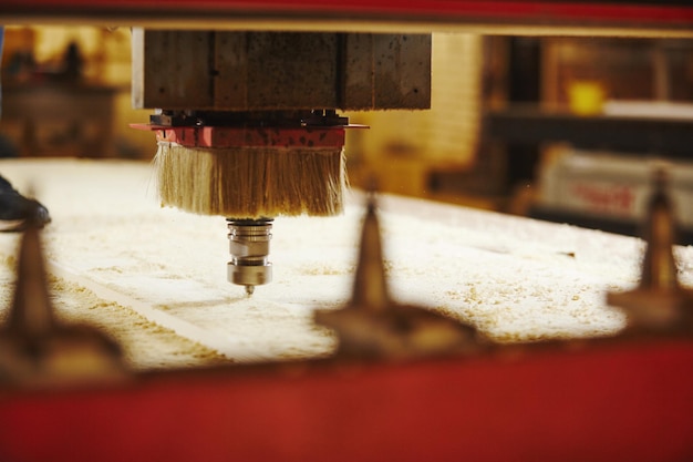 Cnc-Maschine, die Holz schneidet Holzbearbeitungsindustrie