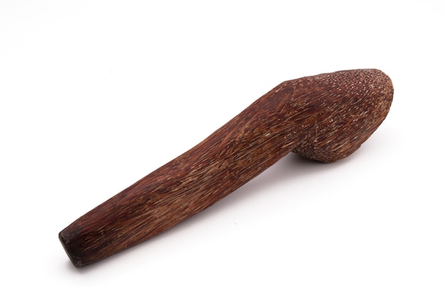 Cobek ist eines der traditionellen Werkzeuge zur Herstellung von Chilisauce