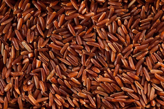 Cocción de arroz rojo de grano largo