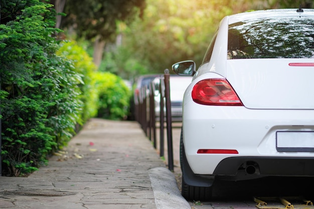 Foto coche, en, camino, elemento, de, diseño