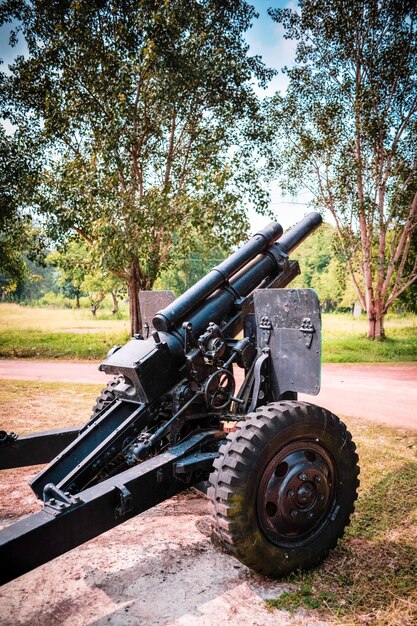 Foto coche de época en el campo