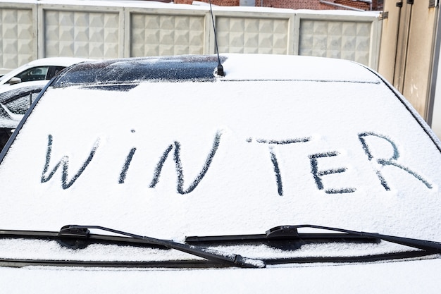 Coche de nieve de invierno de Word