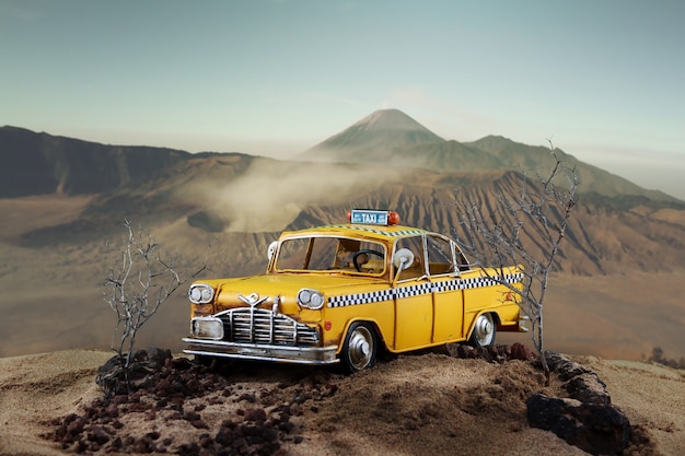 Coche de taxi en la colina