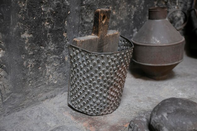 Cocina y utensilios antiguos del convento de Santa Catalina en Arequipa, Perú.