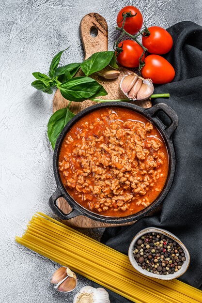 Cocinar boloñesa para espaguetis