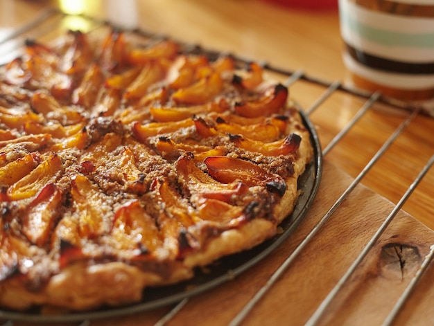 Cocinar un muy sabroso pastel de albaricoque con nueces