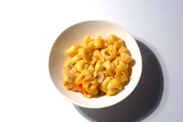 Cocinar pasta tortellini macro shot