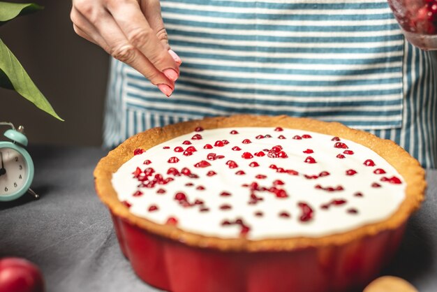 Cocinar tarta de arándanos casera.