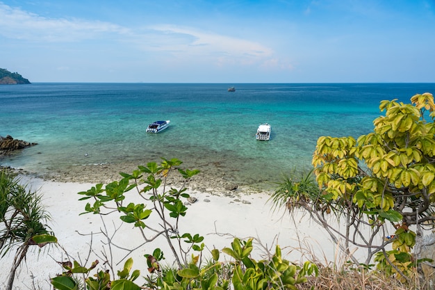 Cock Burn Insel und das schöne Meer