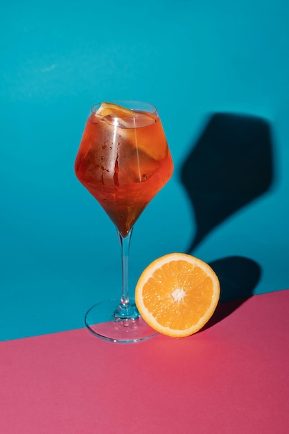 Cocktail Aperol spritz Es una bebida refrescante
