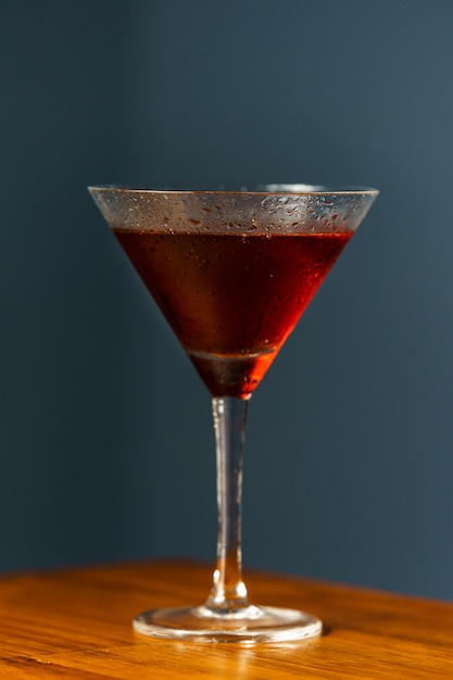 Foto cocktail de manhattan.