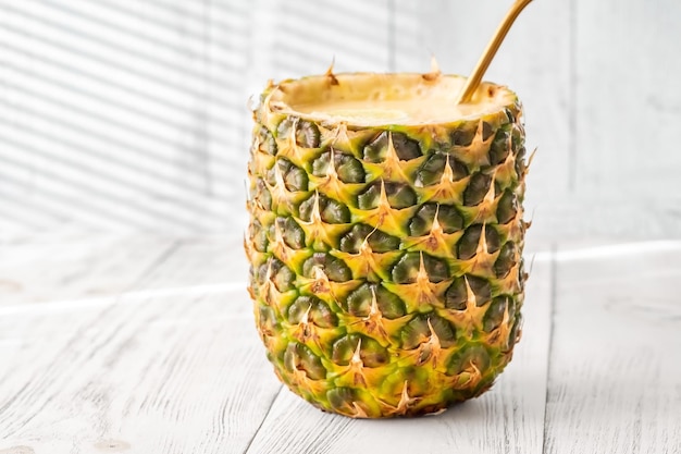 Cóctel griego de piña colada