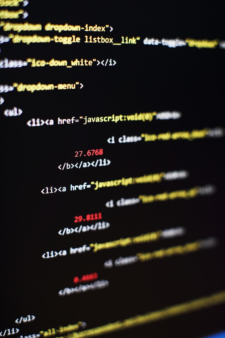 Foto código de programación del desarrollador de software. código de secuencia de comandos de computadora abstracta. enfoque selectivo