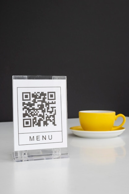 Foto código qr para serviço de menu online à mesa no restaurante proteção de estilo de vida de nova tecnologia sem contato