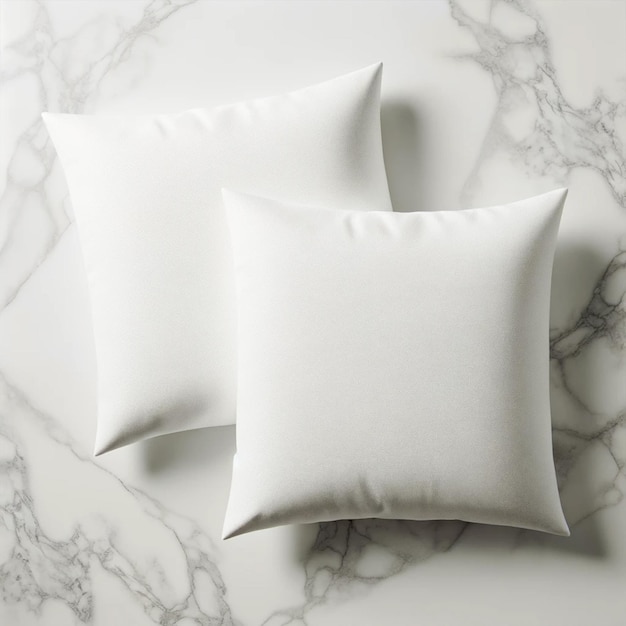 El cojín blanco cubre una maqueta de elegancia minimalista en mármol