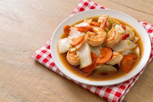 Col china salteada con gambas