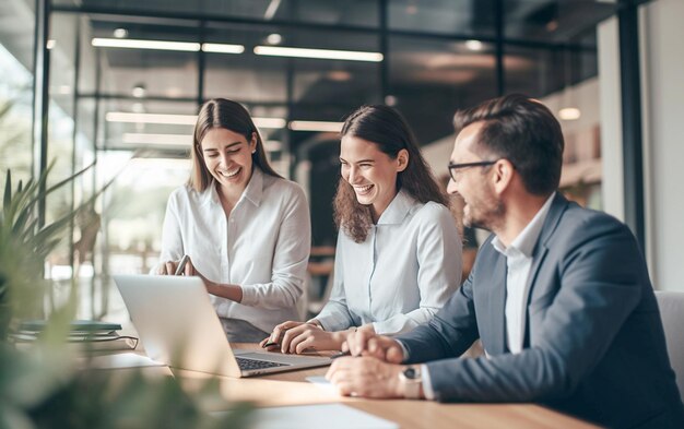 Foto colaboración moderna en la oficina los hombres de negocios se ríen