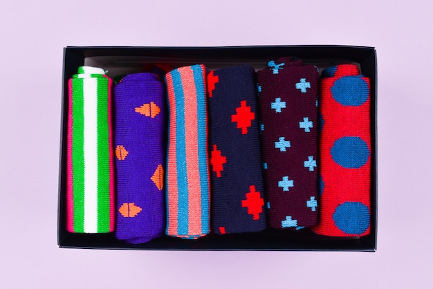 Foto coleção colorida de meias de algodão.