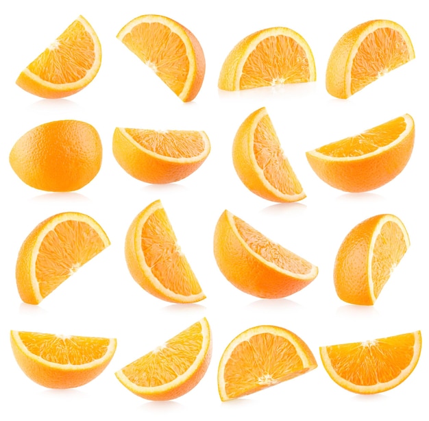 Coleção de 16 fatias de laranja com sombras claras