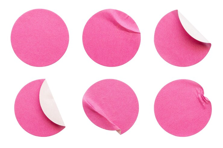 Foto coleção de conjunto de etiqueta de etiqueta de papel adesivo redondo rosa em branco isolada no fundo branco