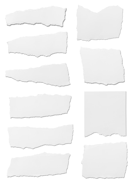 coleção de pedaços de papel rasgados brancos em fundo branco cada um é filmado separadamente