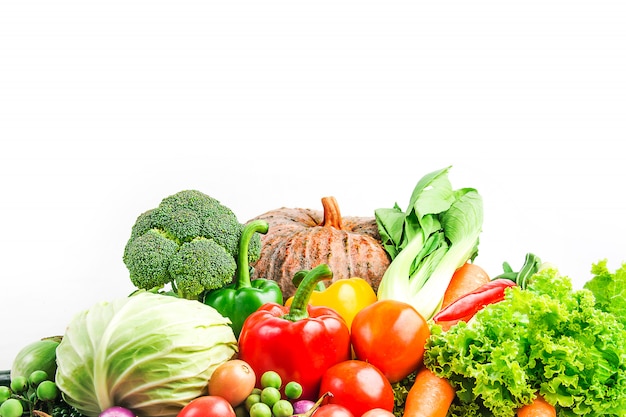 Coleção de vegetais isolados de fundo branco