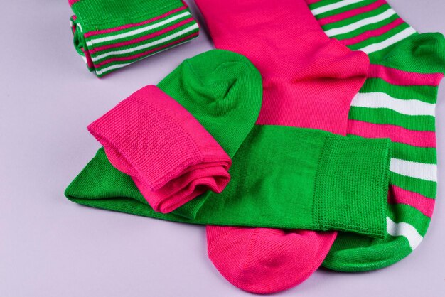 Colección colorida de calcetines de algodón