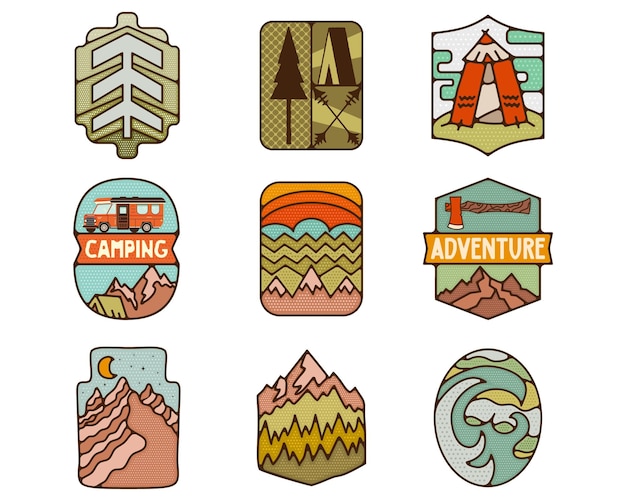 Colección de insignias de aventura al aire libre Etiquetas de aventura de acampada en estilo plano retro Gráficos de logotipo de montaña para camiseta Diseño de obras de arte coloridas de stock