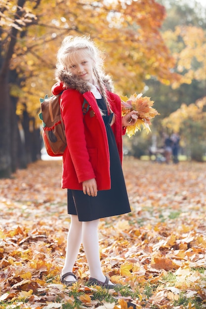 Colegiala al aire libre