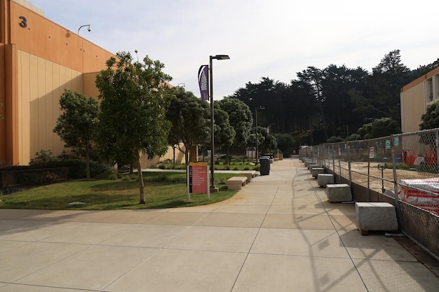 Foto colegio skyline en california