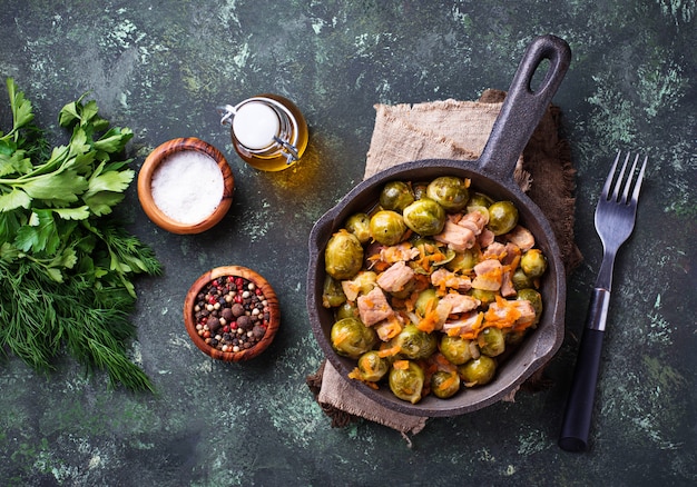 Coles De Bruselas Asadas Con Carne