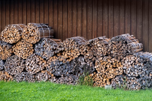 Colheita de madeira xDxAFirewood para aquecimento