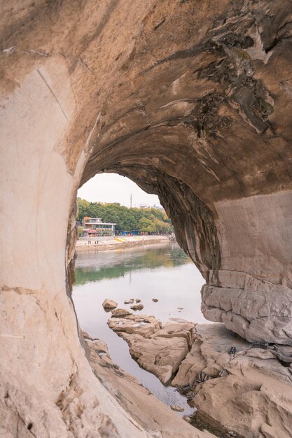 Foto la colina del tronco del elefante es una atracción turística en guilin, china.