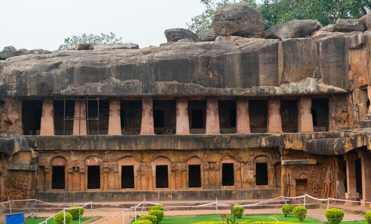 Las colinas de Udaygiri y Khandagiri ubicadas en las afueras de Bhubaneswar Odisha
