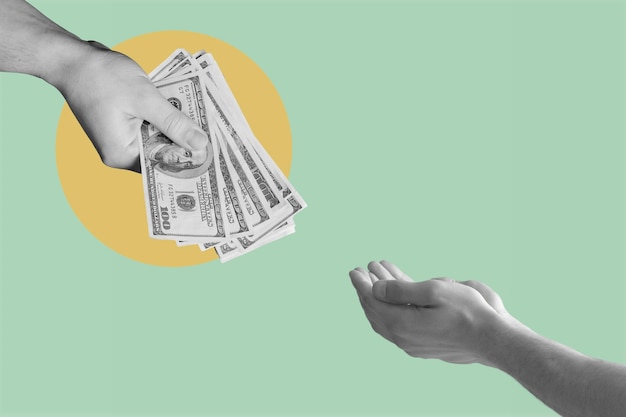 Collage digital de arte moderno. Mano dando y recibiendo dinero en un fondo