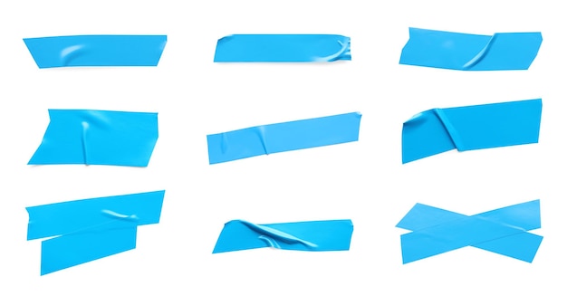 Collage mit hellblauen Isolierbandstücken auf weißem Hintergrund