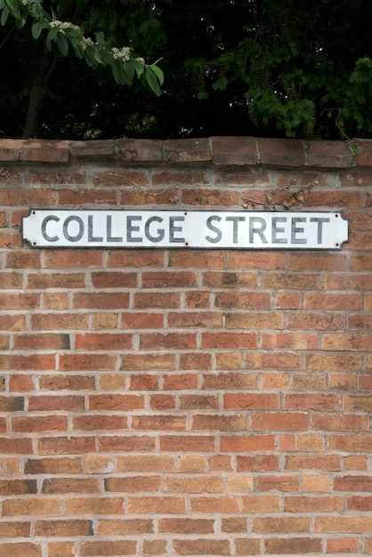 College-Straßenschild, England, Vereinigtes Königreich