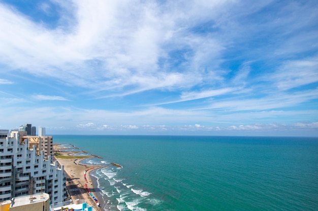 Colômbia vista panorâmica das praias de cartagena e playas ao pôr do sol perto do centro histórico da cidade e resort